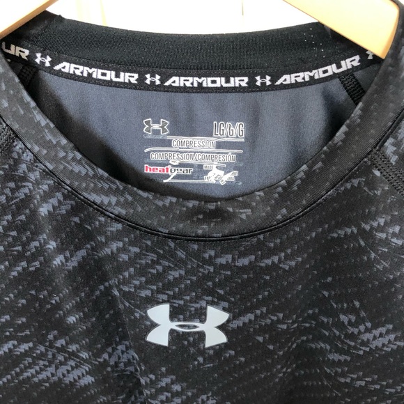 UNDER ARMOUR top - Picture 4 of 4